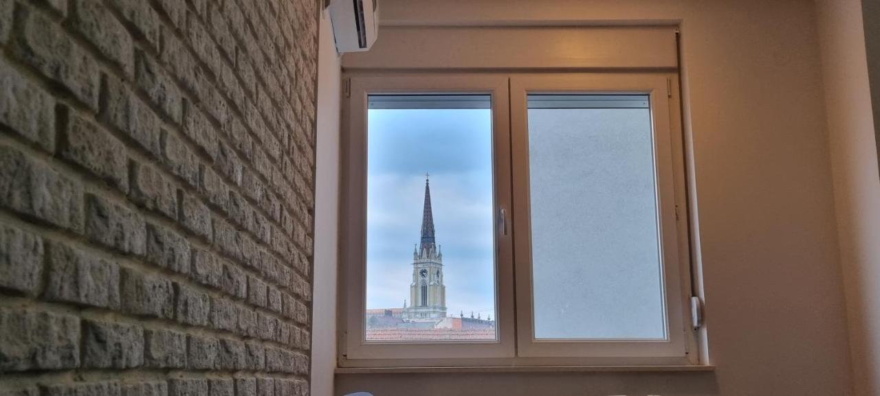 Grove II Apartment = Strict City Centre Novi Sad Exteriér fotografie